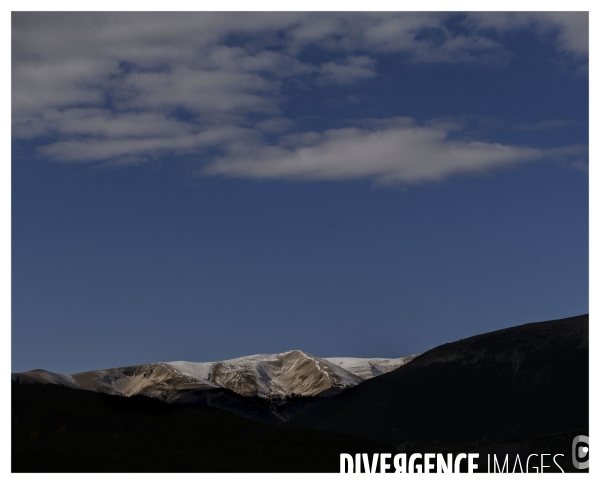 Le long de la Transbassealpine Digne-Nice ( l Automne )