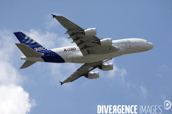 Salon International de l Aéronautique et de l Espace 2011