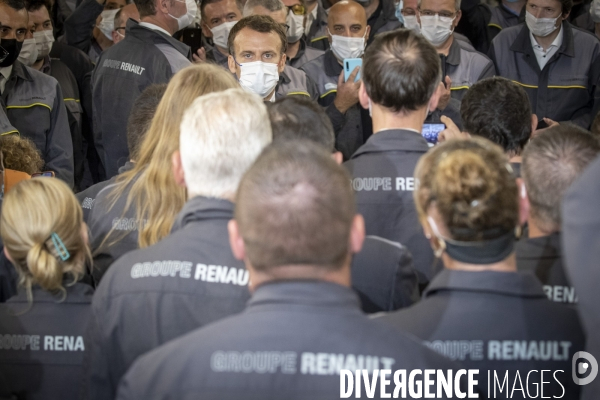 Emmanuel Macron chez Renault Douai avec Xavier Bertrand