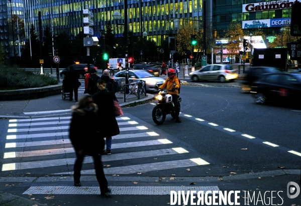 Marquage lumineux au sol sur un passage piéton dangereux