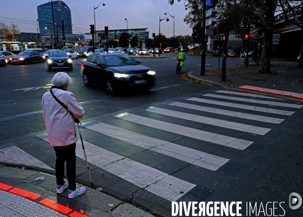 Marquage lumineux au sol sur un passage piéton dangereux