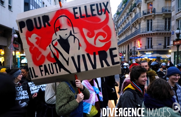Marche des militants d  Act-Up-Paris et du FLIRT  à l occasion du TDOR, Trans Day Of Remembrance