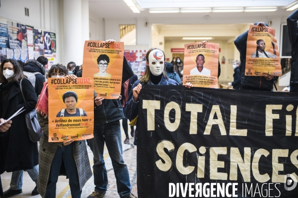 Action de exctinction rebellion a sciences po contre le partenariat etabli avec total.