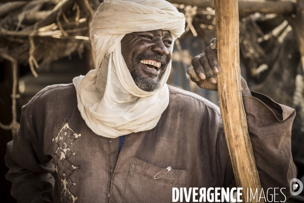 Patrouilles de Barkhane dans les villages maliens.