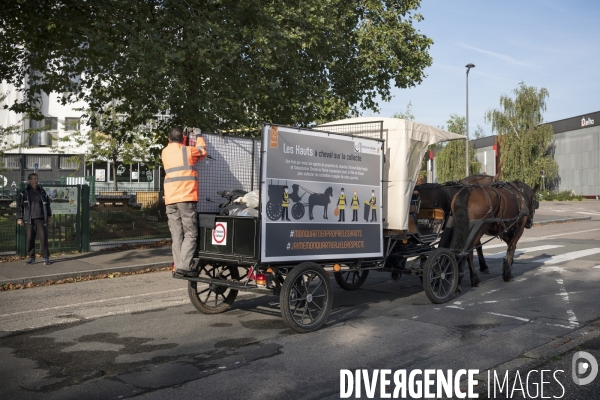 Traction animale,ramassage des corbeilles dans un quartier  de Rouen