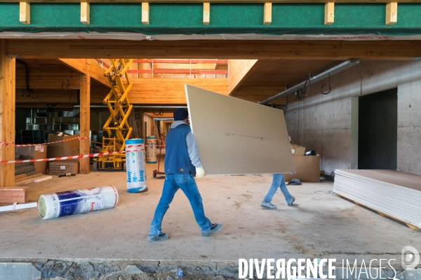 Chantier bois-paille d un lycée en Vendée