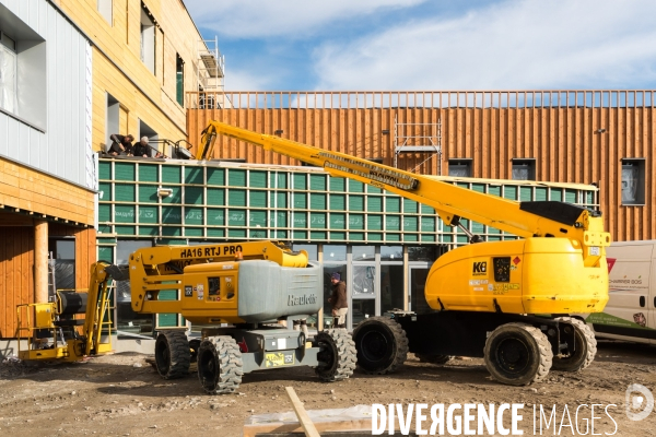 Chantier bois-paille d un lycée en Vendée