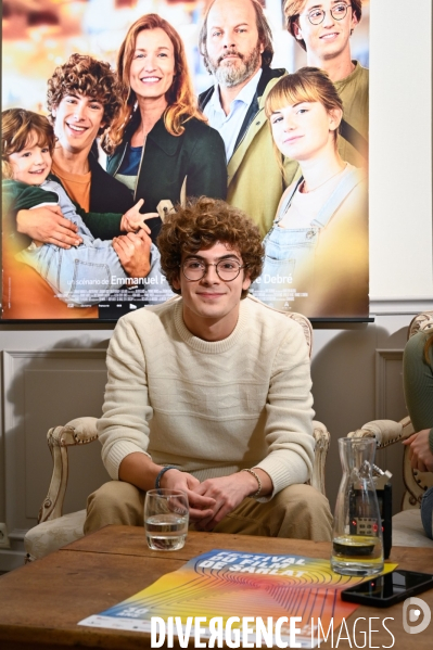 Le réalisateur Emmanuel POULAIN-ARNAUD présente son film  LE TEST , avec les jeunes comédiens Chloé BARKOFF-GAILLARD et Matteo PEREZ, au festival du film de Sarlat 2021.