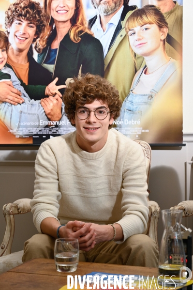 Le réalisateur Emmanuel POULAIN-ARNAUD présente son film  LE TEST , avec les jeunes comédiens Chloé BARKOFF-GAILLARD et Matteo PEREZ, au festival du film de Sarlat 2021.