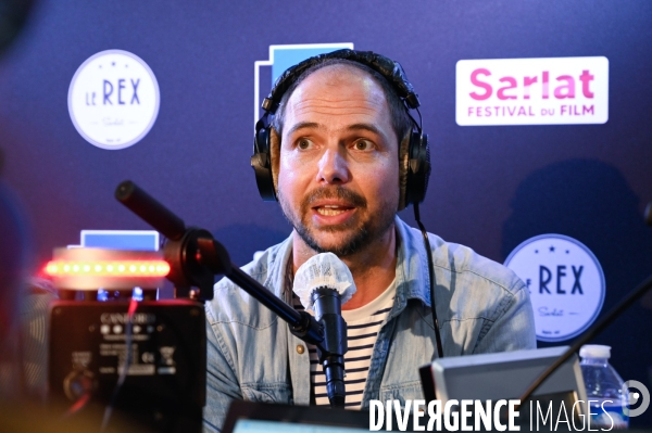 Le réalisateur Emmanuel POULAIN-ARNAUD présente son film  LE TEST , avec les jeunes comédiens Chloé BARKOFF-GAILLARD et Matteo PEREZ, au festival du film de Sarlat 2021.