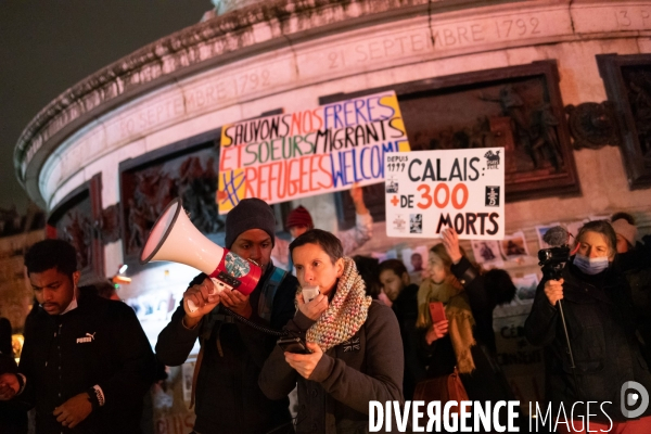 Hommage aux 27 personnes mortes dans la Manche