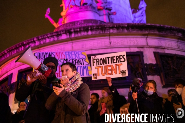 Hommage aux 27 personnes mortes dans la Manche