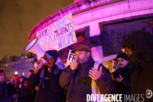 Hommage aux 27 personnes mortes dans la Manche