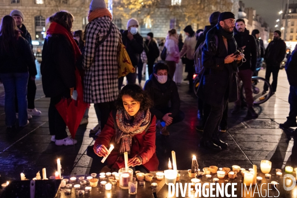 Hommage aux 27 personnes mortes dans la Manche