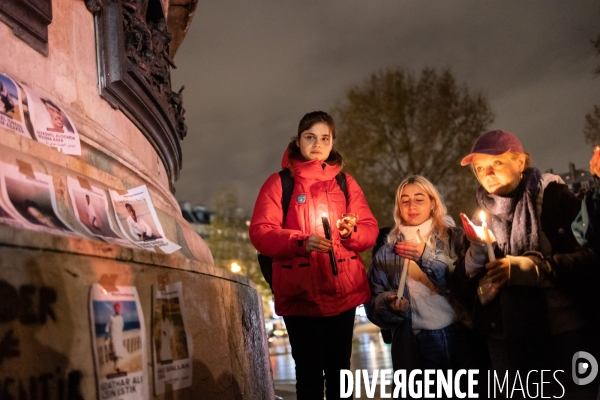 Hommage aux 27 personnes mortes dans la Manche