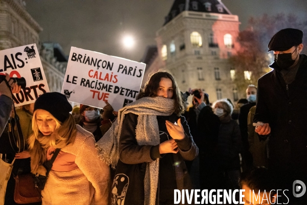 Hommage aux 27 personnes mortes dans la Manche