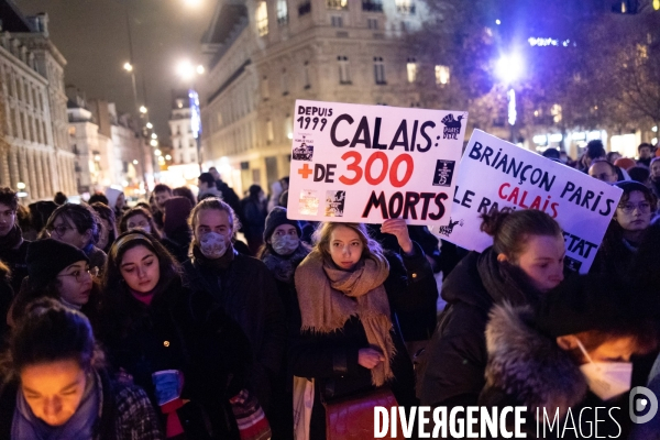 Hommage aux 27 personnes mortes dans la Manche