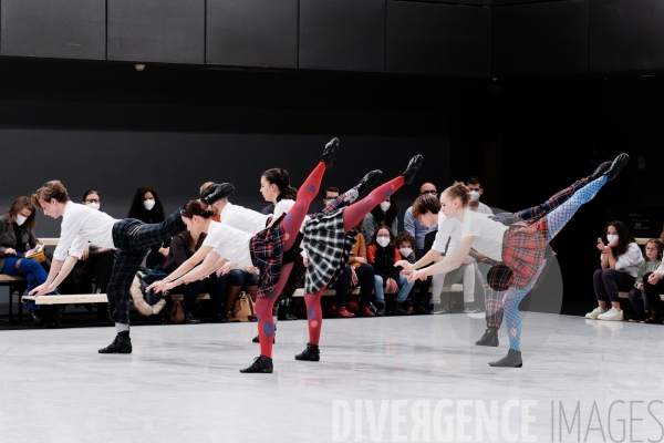Kamuyot / Ohad Naharin /  Ballet de l opéra national du Rhin  / Batsheva