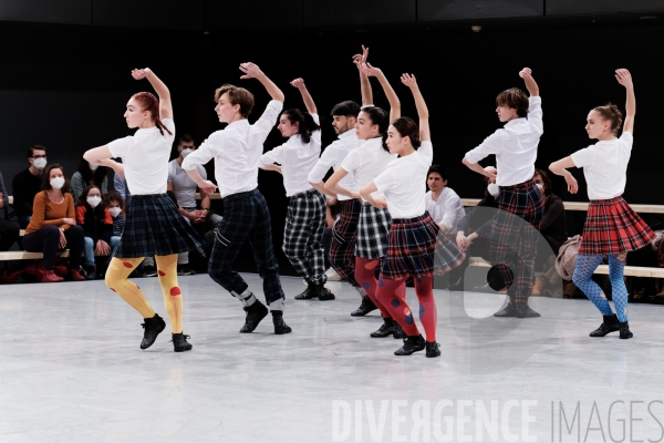 Kamuyot / Ohad Naharin /  Ballet de l opéra national du Rhin  / Batsheva