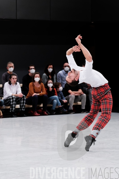 Kamuyot / Ohad Naharin /  Ballet de l opéra national du Rhin  / Batsheva