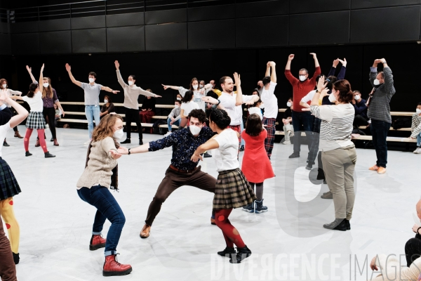 Kamuyot / Ohad Naharin /  Ballet de l opéra national du Rhin  / Batsheva