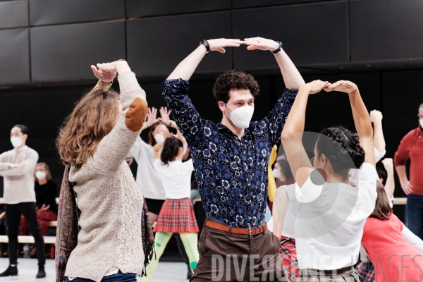 Kamuyot / Ohad Naharin /  Ballet de l opéra national du Rhin  / Batsheva