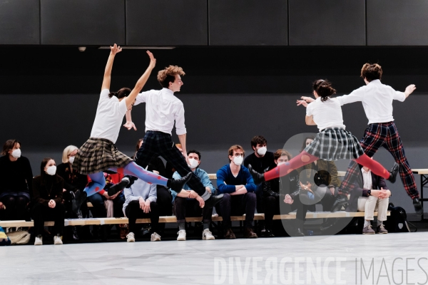 Kamuyot / Ohad Naharin /  Ballet de l opéra national du Rhin  / Batsheva