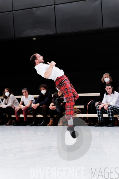 Kamuyot / Ohad Naharin /  Ballet de l opéra national du Rhin  / Batsheva