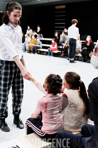 Kamuyot / Ohad Naharin /  Ballet de l opéra national du Rhin  / Batsheva
