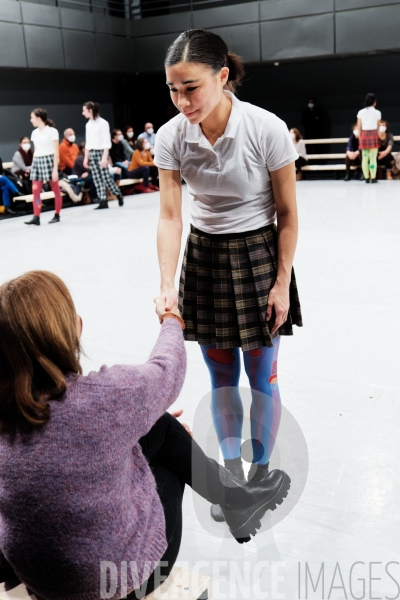 Kamuyot / Ohad Naharin /  Ballet de l opéra national du Rhin  / Batsheva