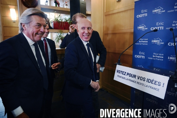 Annonce des résultats du 1er tour du Congrès des republicains