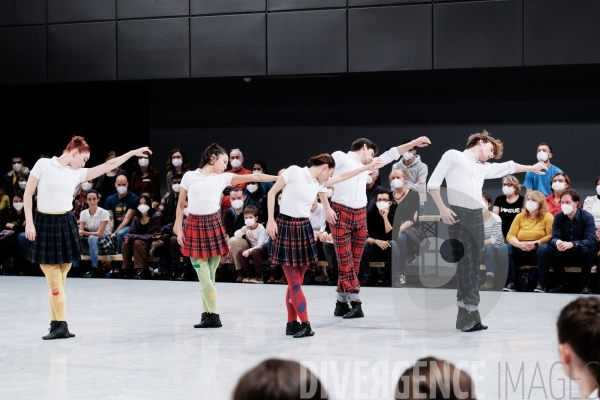 Kamuyot / Ohad Naharin /  Ballet de l opéra national du Rhin  / Batsheva