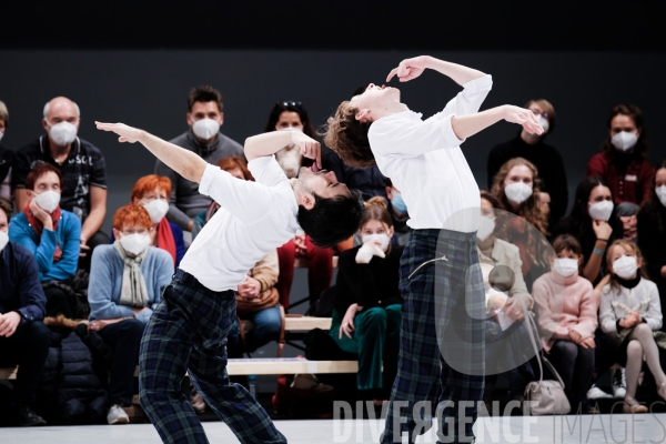 Kamuyot / Ohad Naharin /  Ballet de l opéra national du Rhin  / Batsheva