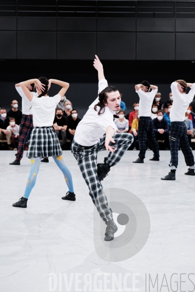 Kamuyot / Ohad Naharin /  Ballet de l opéra national du Rhin  / Batsheva