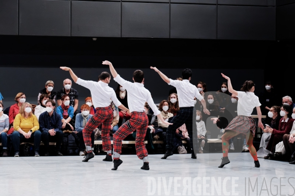 Kamuyot / Ohad Naharin /  Ballet de l opéra national du Rhin  / Batsheva