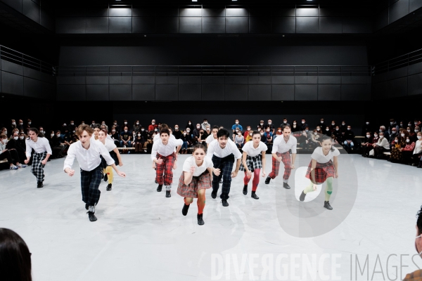 Kamuyot / Ohad Naharin /  Ballet de l opéra national du Rhin  / Batsheva