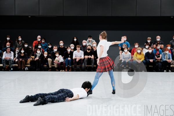 Kamuyot / Ohad Naharin /  Ballet de l opéra national du Rhin  / Batsheva