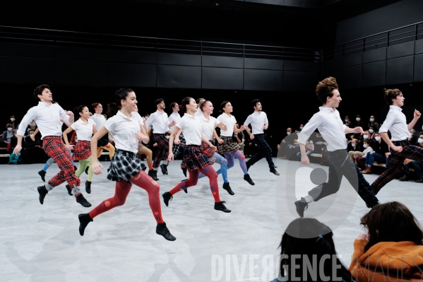 Kamuyot / Ohad Naharin /  Ballet de l opéra national du Rhin  / Batsheva