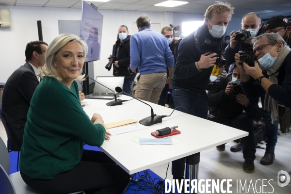 Conférence de presse de Marine Le PEN sur le chiffrage de ses mesures sur l iimmigration.