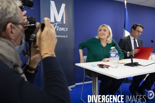 Conférence de presse de Marine Le PEN sur le chiffrage de ses mesures sur l iimmigration.