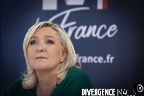 Conférence de presse de Marine Le PEN sur le chiffrage de ses mesures sur l iimmigration.