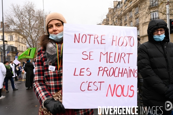 Manifestation des soignants à Paris pour denoncer le manque de moyens dans l hopital public. Caregivers demonstration for the public hospital.