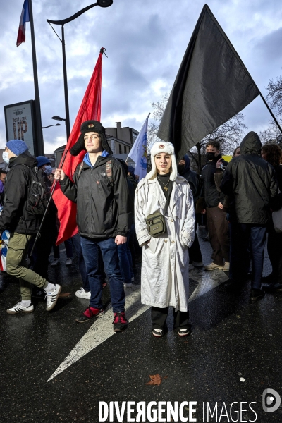 Manifestation AntiFa et contre le meeting d Eric Zemmour à Paris