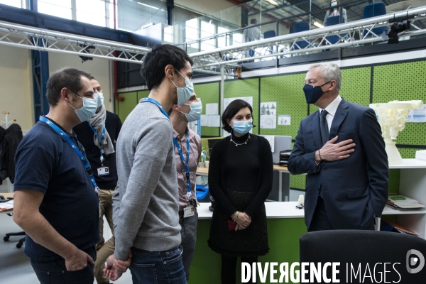 Bruno LE MAIRE visite le site d Ariane Group à Vernon.