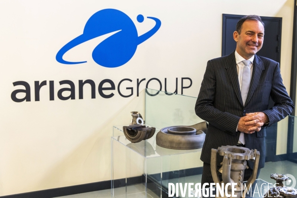 Bruno LE MAIRE visite le site d Ariane Group à Vernon.