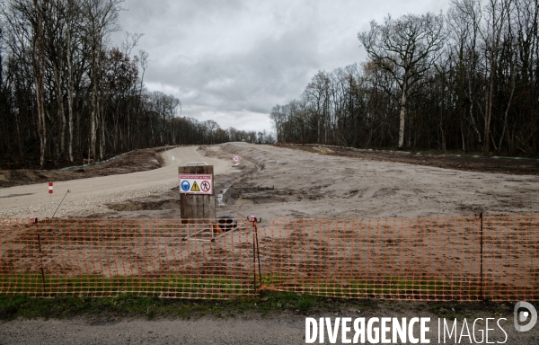 Journée mondiale des sols dans le Loiret, contre l artificialisation des terres, les nouvelles plateformes logistiques XXL et le nouveau pont sur la Loire.