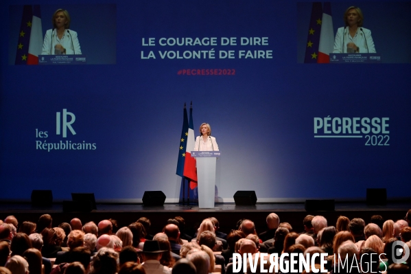 Grande réunion des cadres Les Républicains autour de Valérie Pécresse