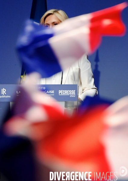 Grande réunion des cadres Les Républicains autour de Valérie Pécresse