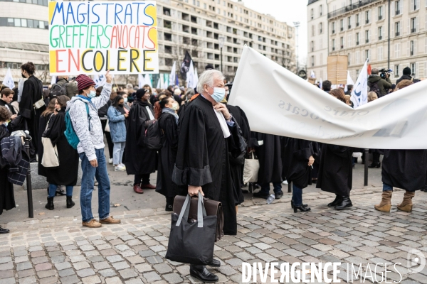 Manifestation du monde de la justice