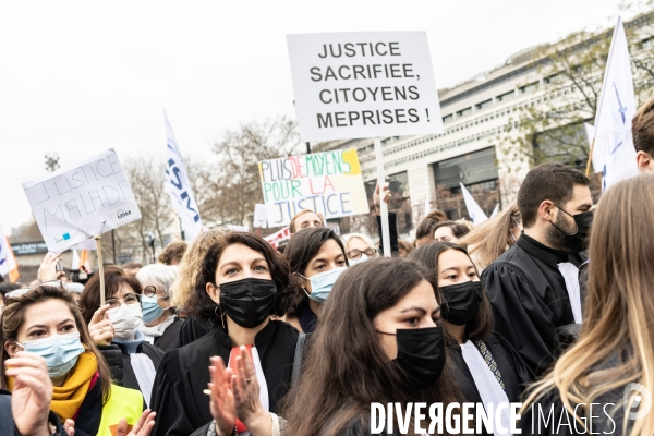 Manifestation du monde de la justice